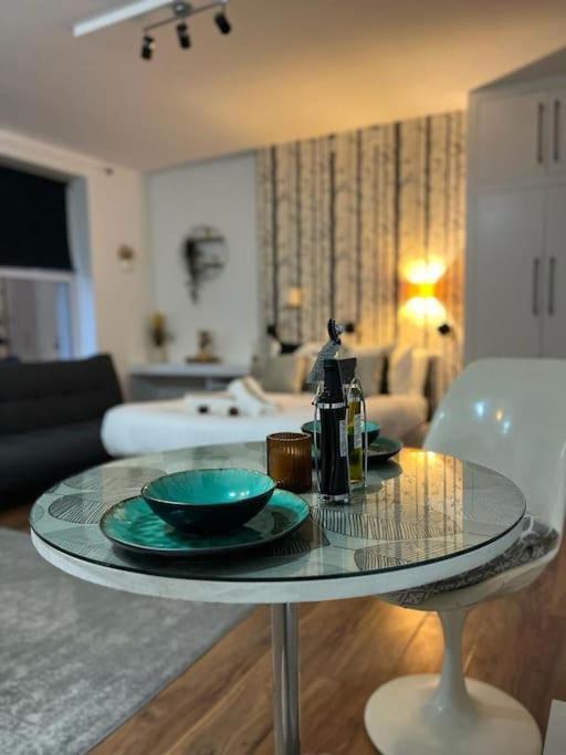 Tree Studio Apartment Barbican F3 Londra Esterno foto