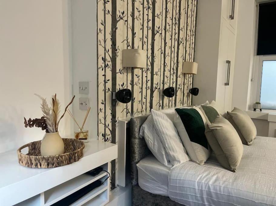 Tree Studio Apartment Barbican F3 Londra Esterno foto